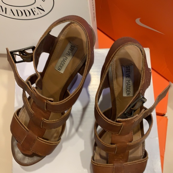 SOLD - Picture 2 of 4